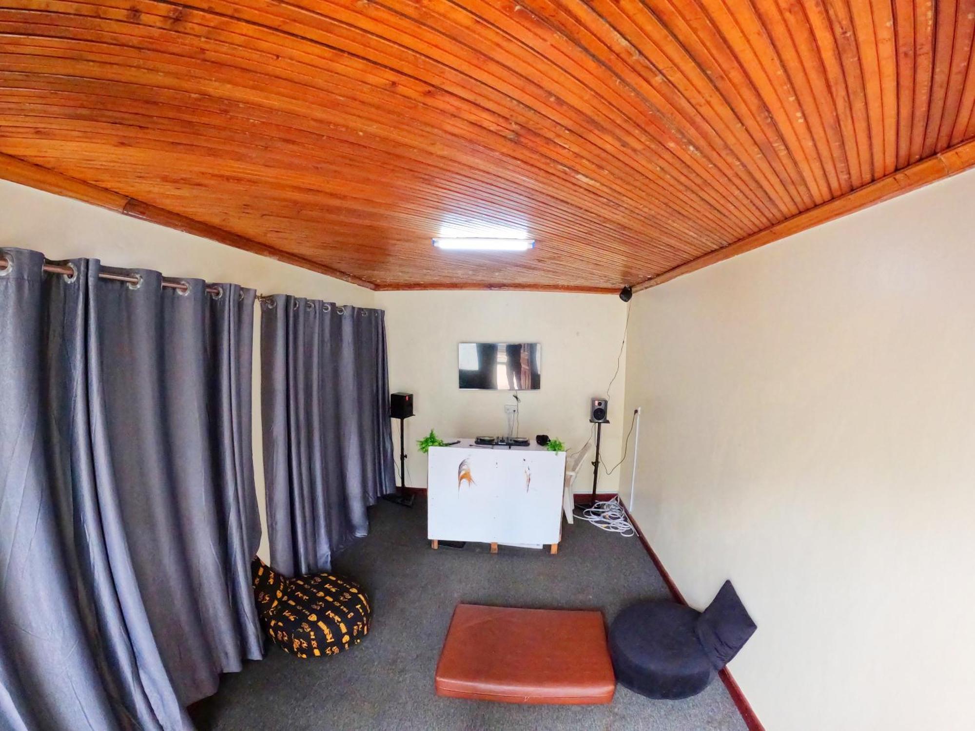 Nairobi Backpackers Hostel Екстер'єр фото